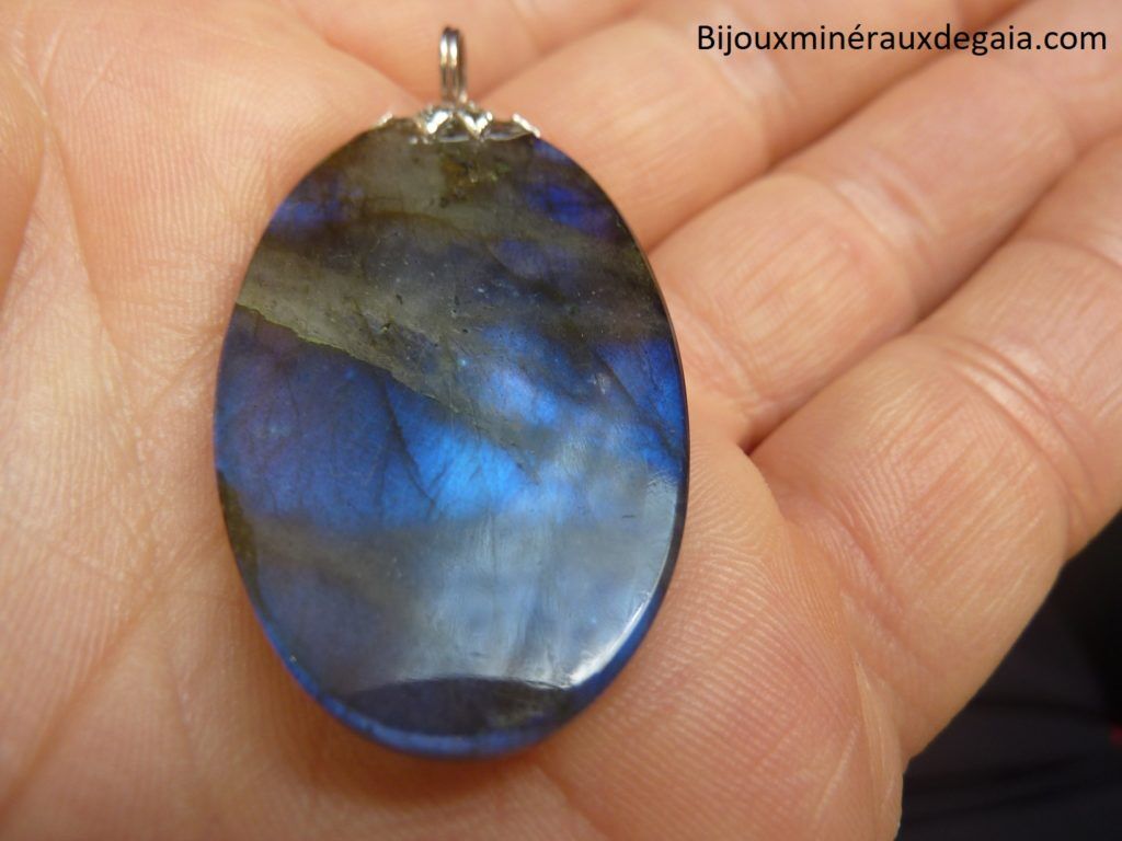 PENDENTIF LABRADORITE Poids 11,8 gr REF 5753
