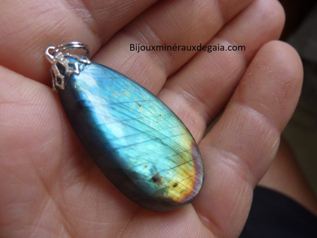 PENDENTIF LABRADORITE Poids 12 gr REF 3406