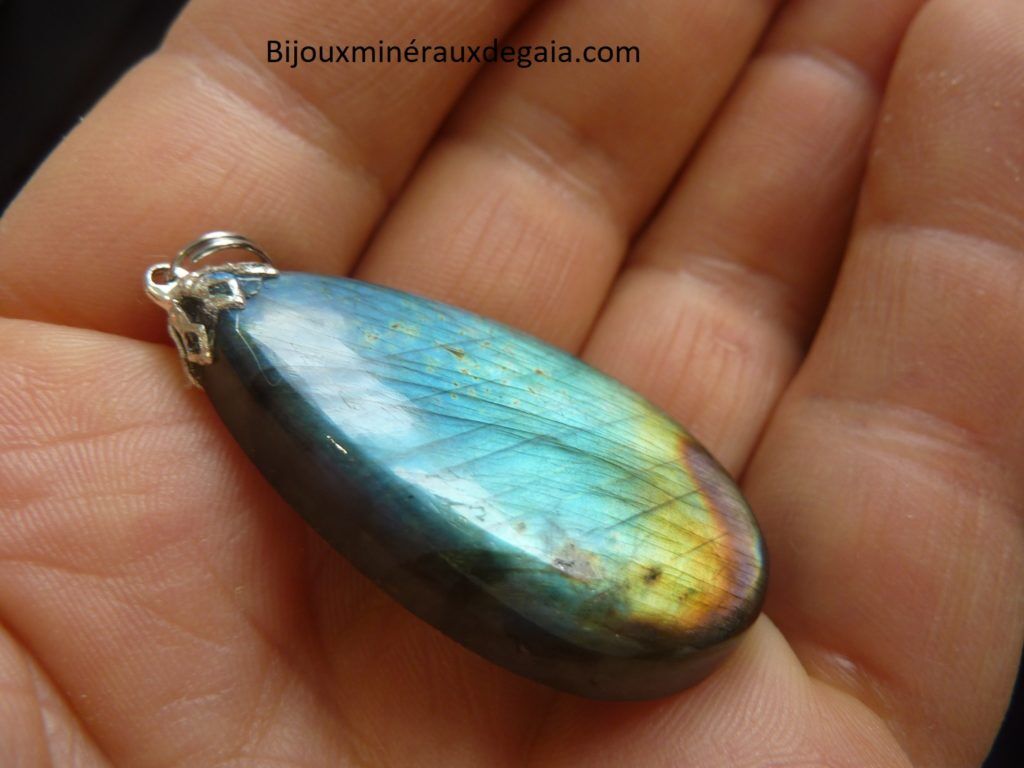 PENDENTIF LABRADORITE Poids 12 gr REF 3406