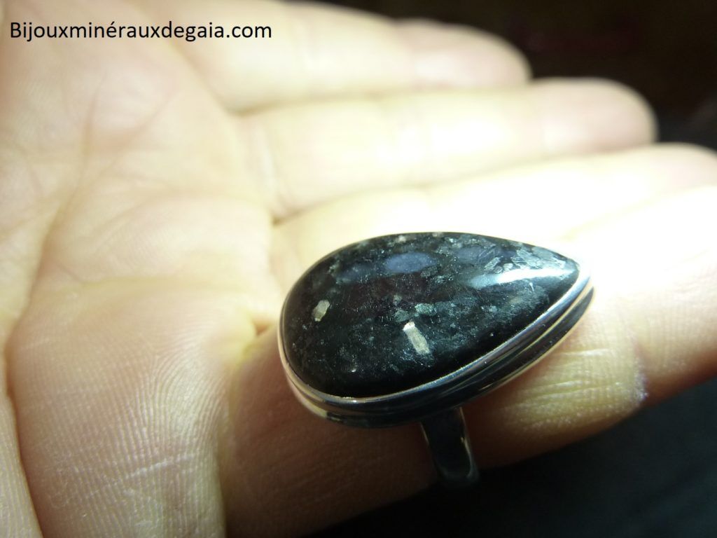 Bague Nuummite monture argent 925 taille 54 ref 2950