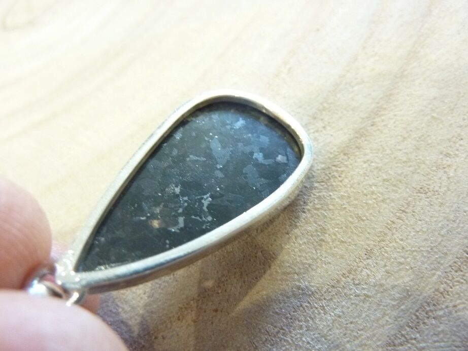 Pendentif Nuummite Véritable monture argent 925 Rare ref 2871