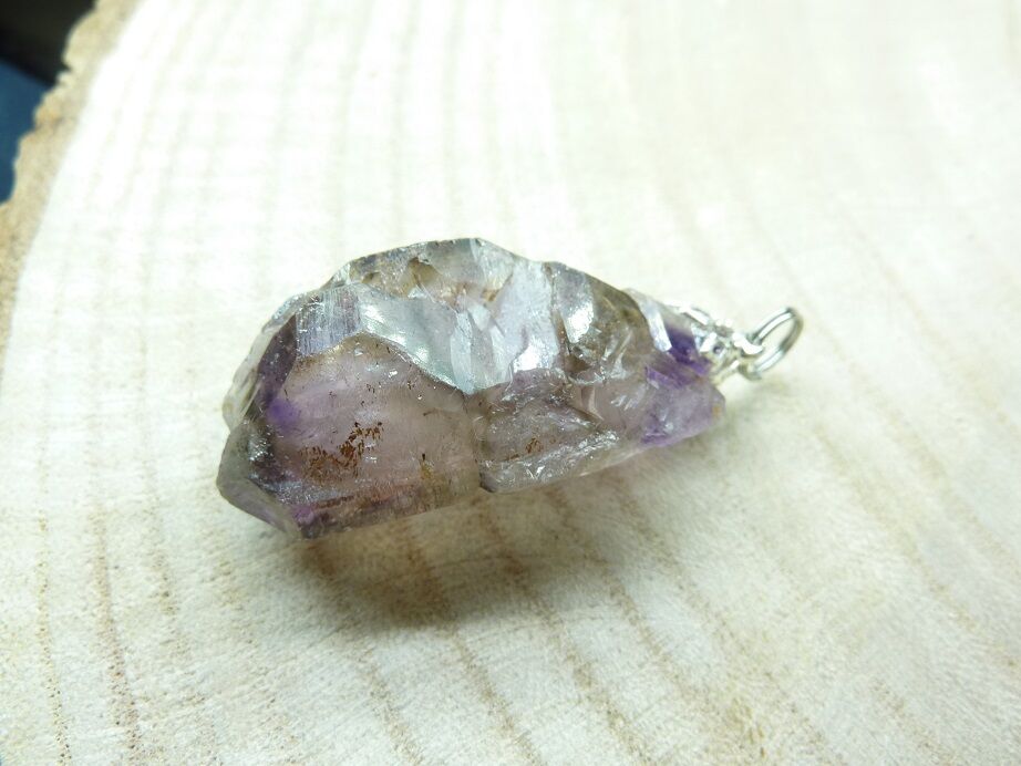 Pendentif Cacoxénite super seven très rare Ref 3673