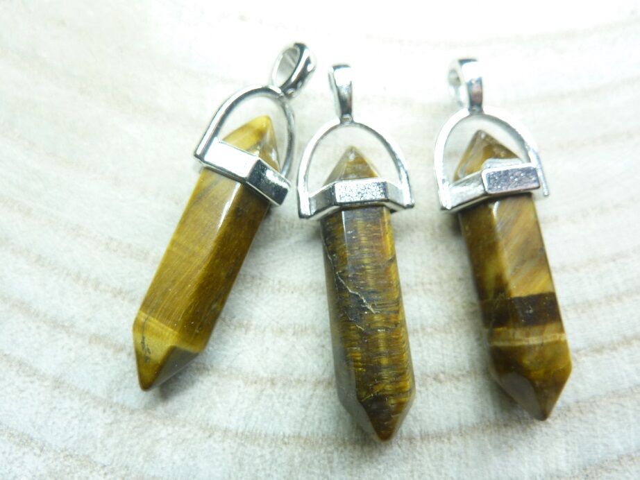 Pendentif oeil de tigre pointe