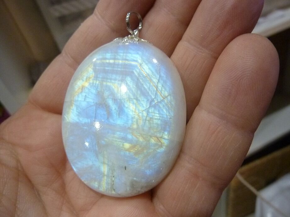 Pendentif Pierre de lune ref 0312