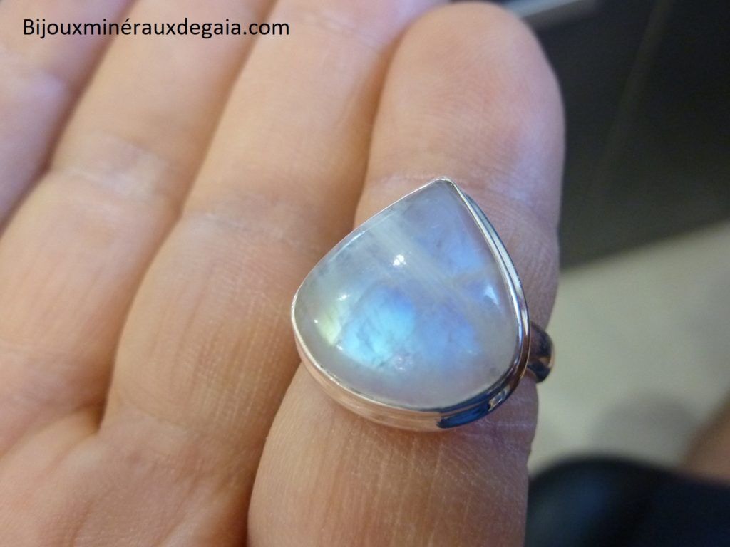 BAGUE PIERRE DE LUNE MONTURE EN ARGENT 925 TAILLE 52 3/4 REF 7396