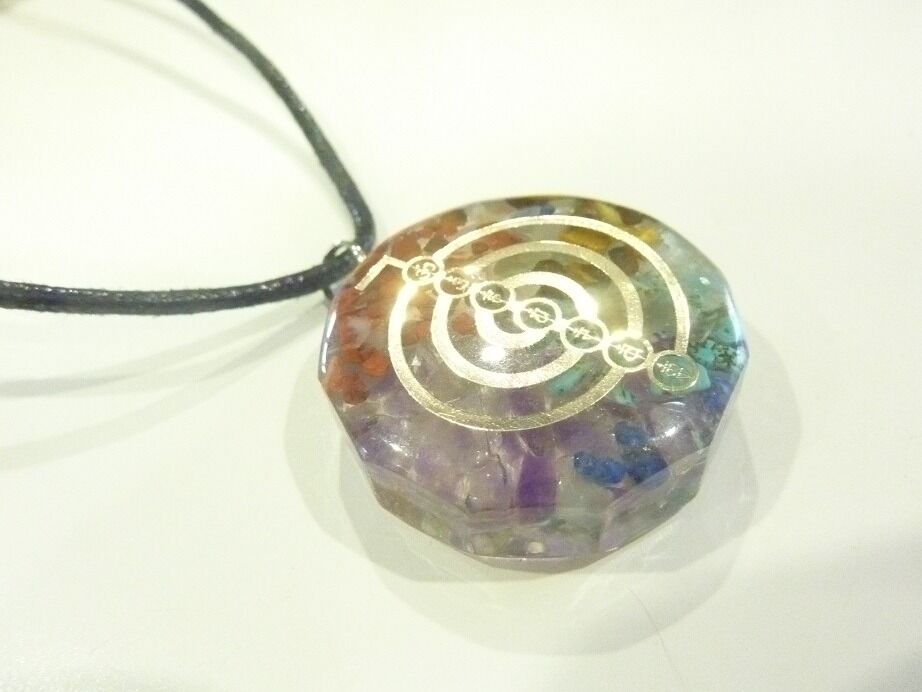 Collier pendentif orgone Cho Ku rei-Reiki-chakras