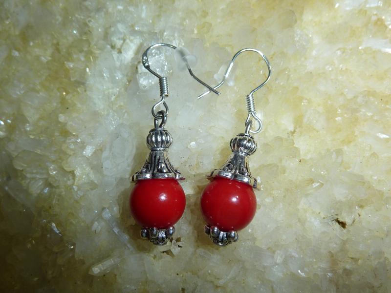 Boucles d'oreilles corail rouge perles rondes 9 mm
