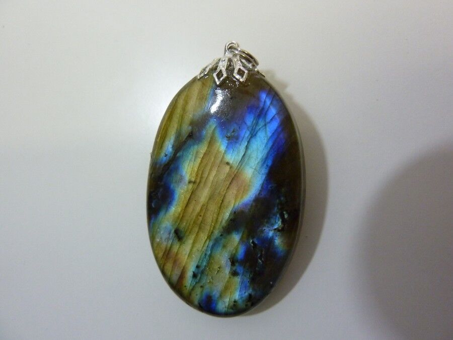 PENDENTIF PROTECTION LABRADORITE 21 gr REF 5109