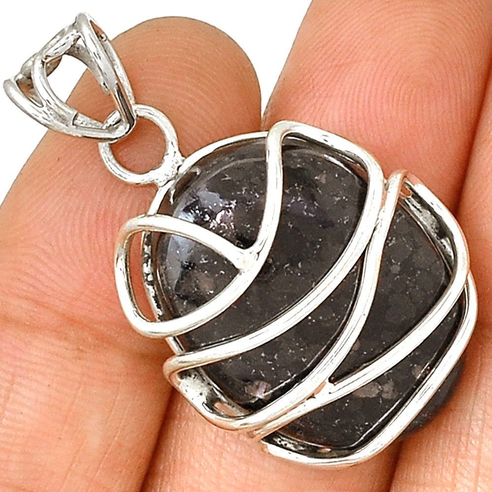Pendentif Nuummite Véritable monture argent 925 Rare ref 8889