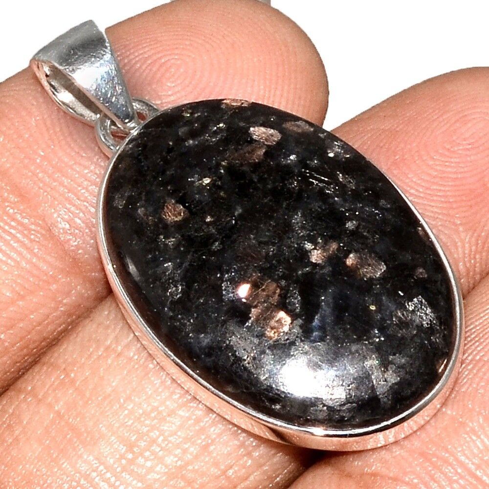 Pendentif Nuummite Véritable monture argent 925 Rare ref 9122