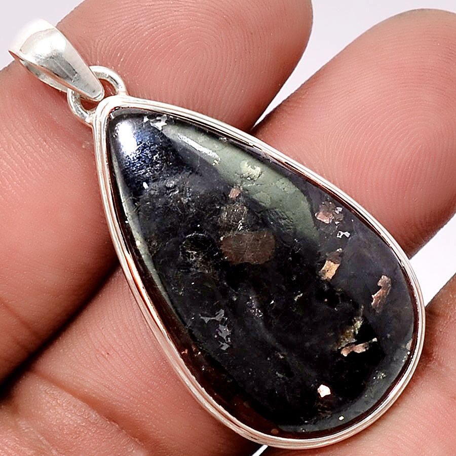 Pendentif Nuummite Véritable monture argent 925 Rare ref 5716