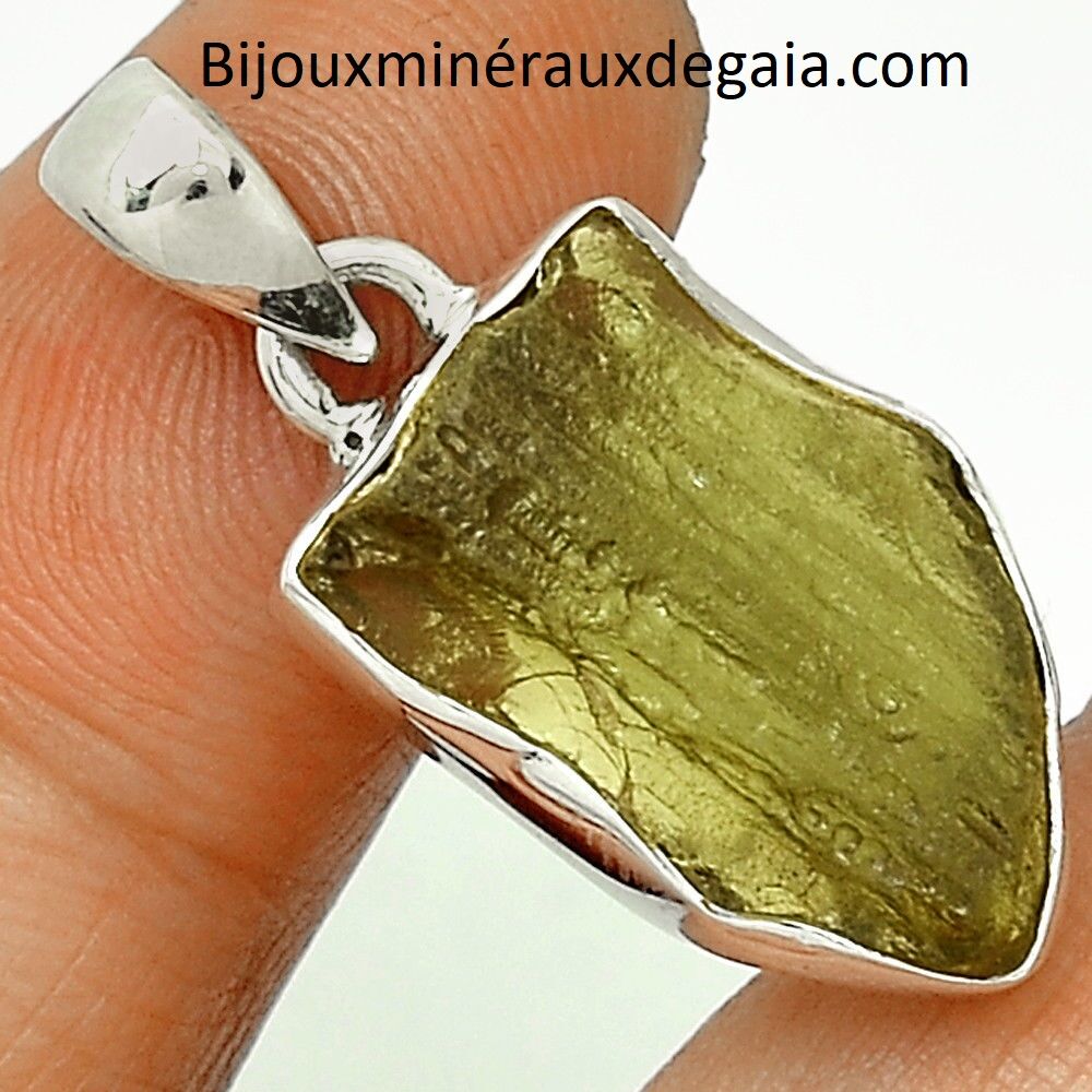 PENDENTIF MOLDAVITE MONTURE ARGENT 925. TRES RARE ! REF 6532