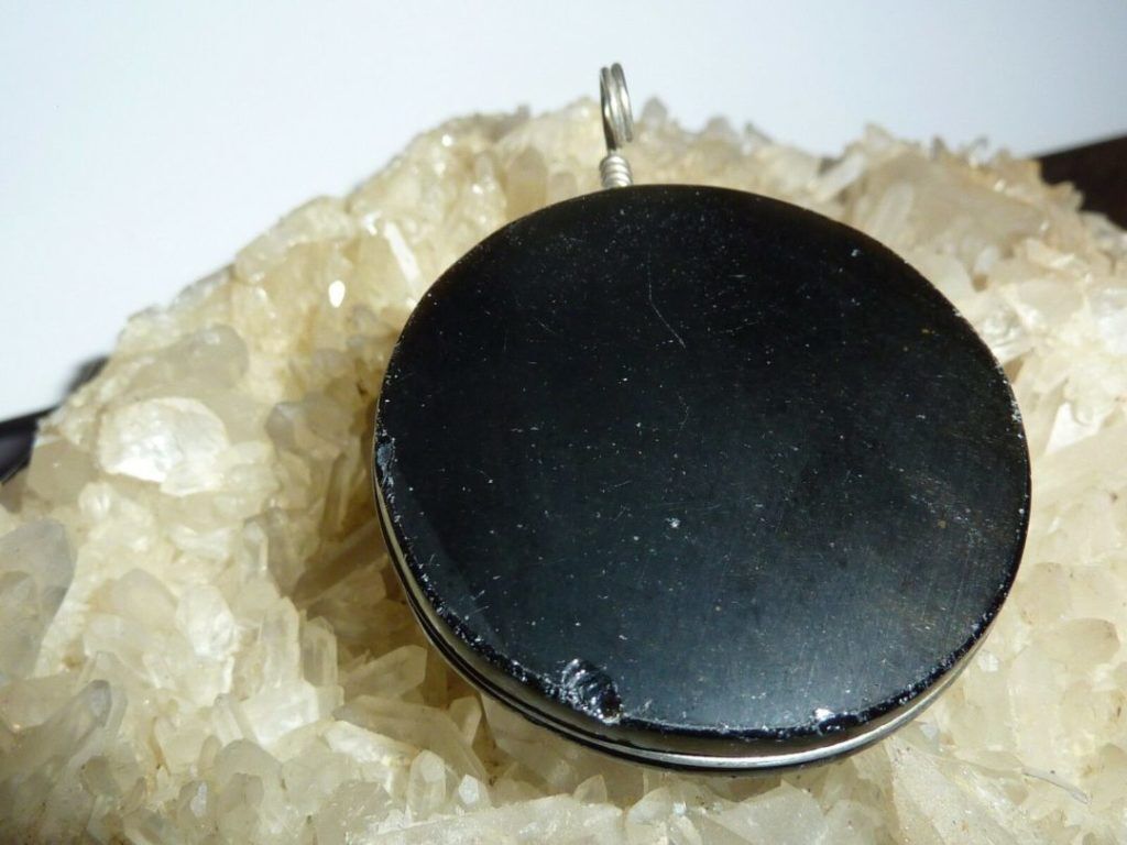 Pendentif obsidienne dorée poids 27,4 gr ref 5118
