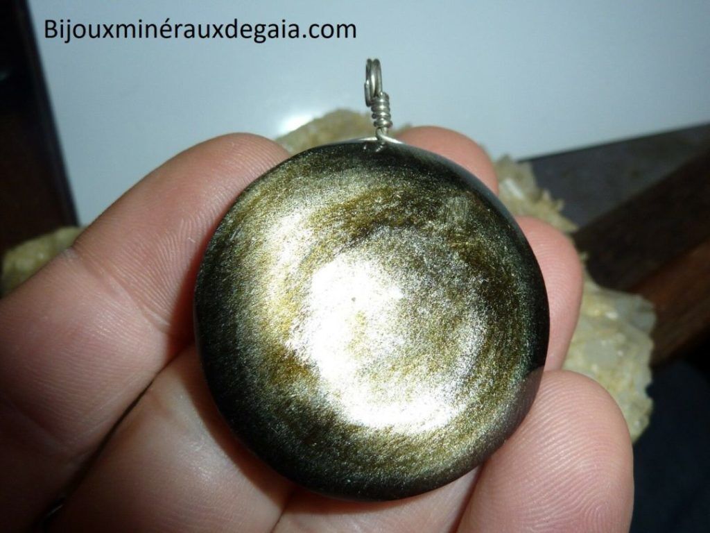 Pendentif obsidienne dorée poids 27,4 gr ref 5118