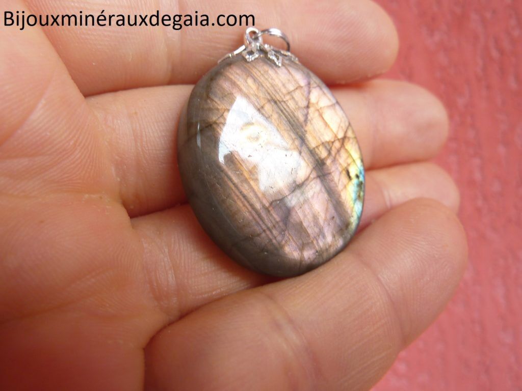 Pendentif Labradorite orange-violette Rare ! Poids 15,6 gr ref 8614