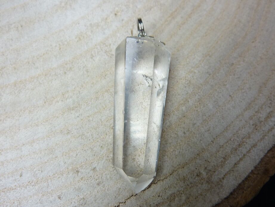 Pendentif pointe cristal de roche ref 5633