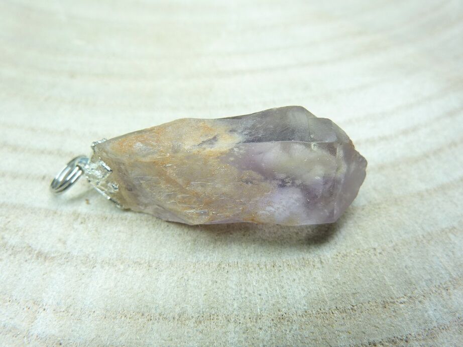 Pendentif Cacoxénite super seven très rare Ref 3536