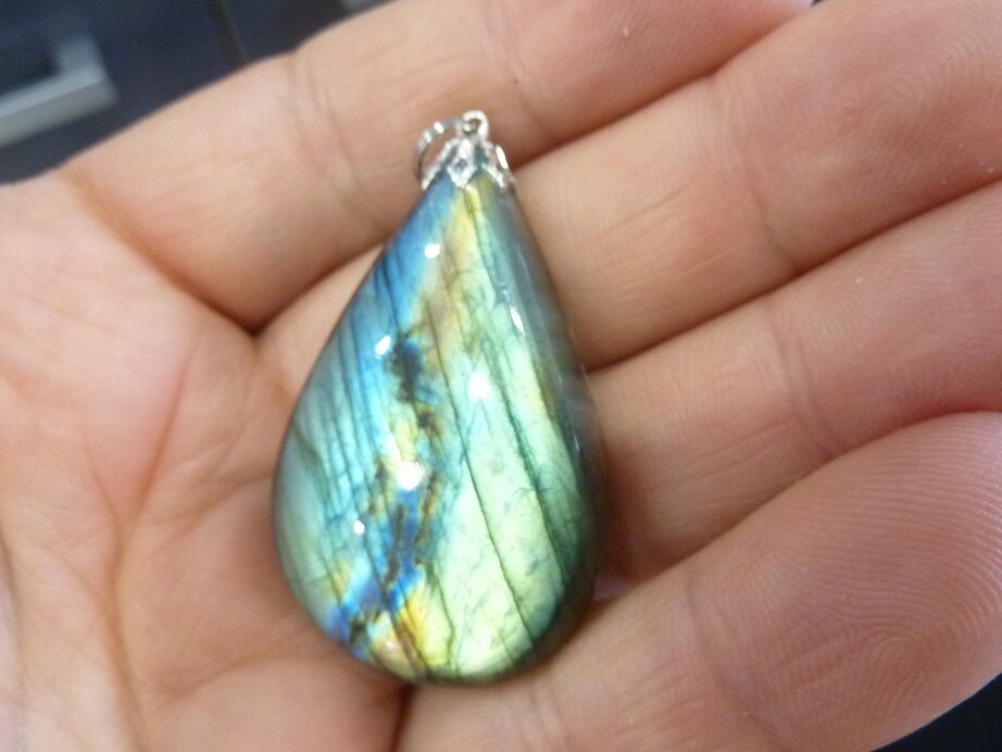 Pendentif Labradorite 16,5 gr réf 3745