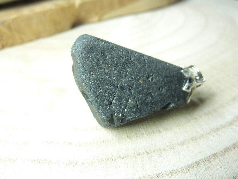 Pendentif Spinelle noir 32 gr ultra rare ref 0201